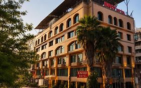 Envoy Continental Hotel